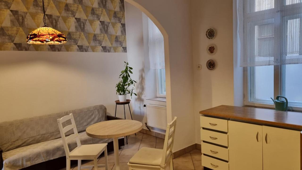 Апартаменты Apartament Rynek 7/1 Цешин Экстерьер фото