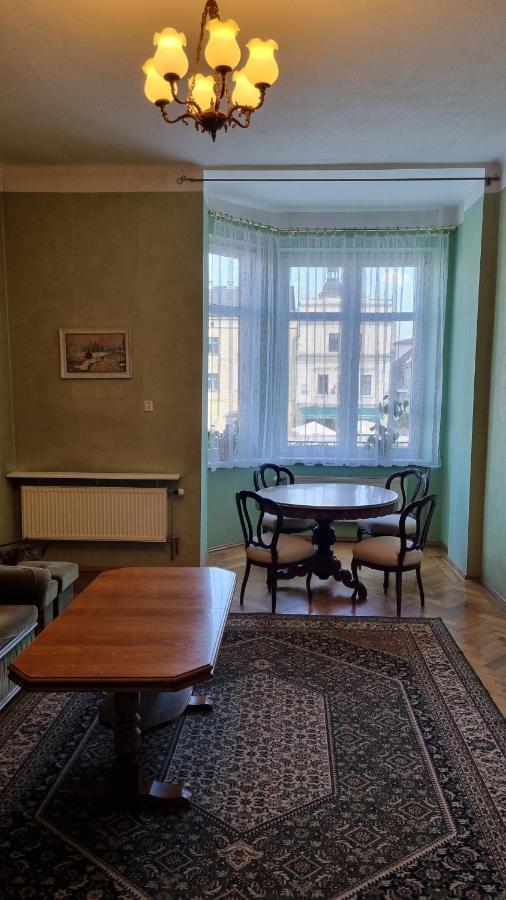 Апартаменты Apartament Rynek 7/1 Цешин Экстерьер фото