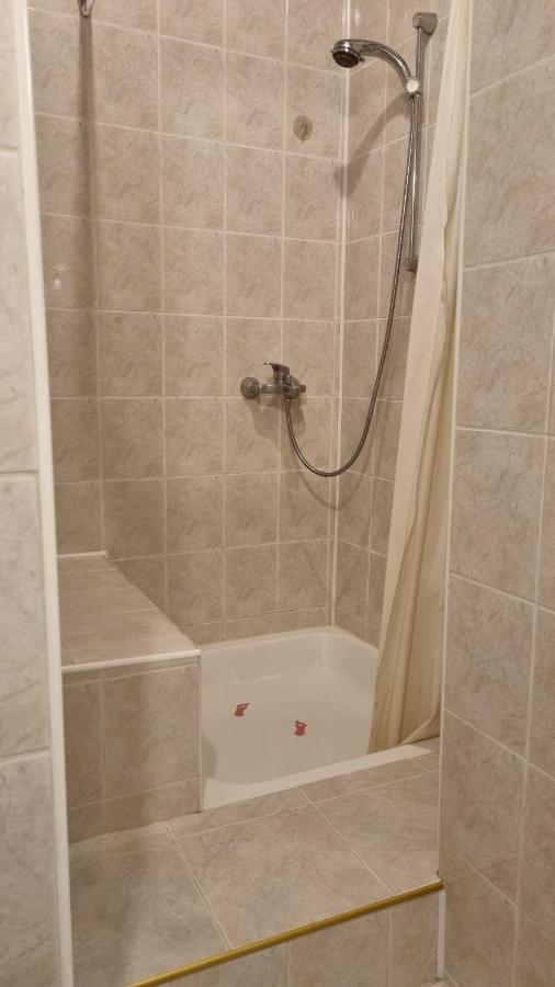 Апартаменты Apartament Rynek 7/1 Цешин Экстерьер фото
